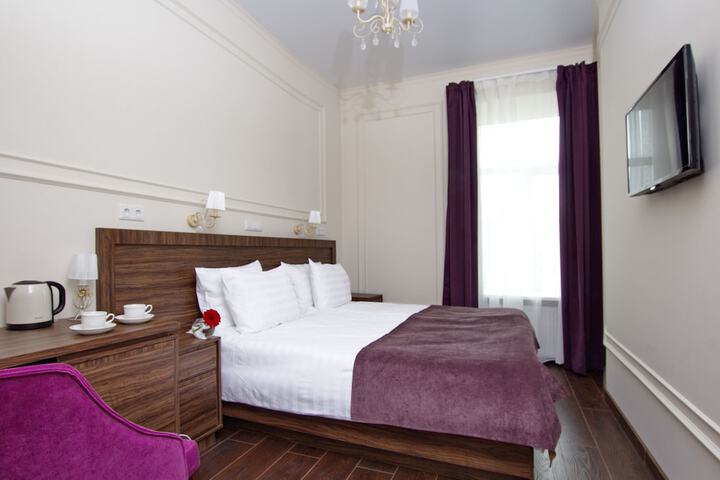 Room 18 of 52
