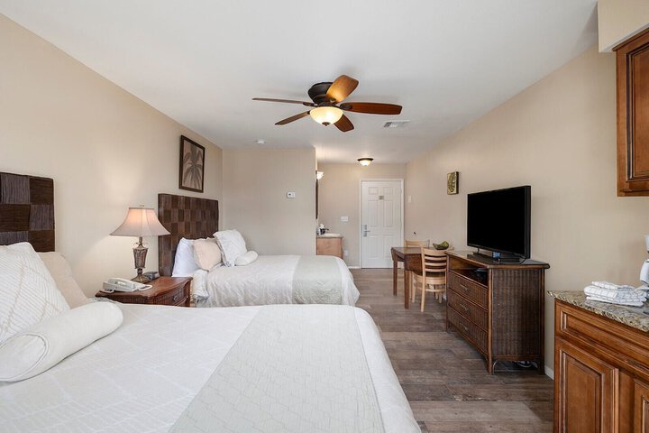 Room 51 of 220