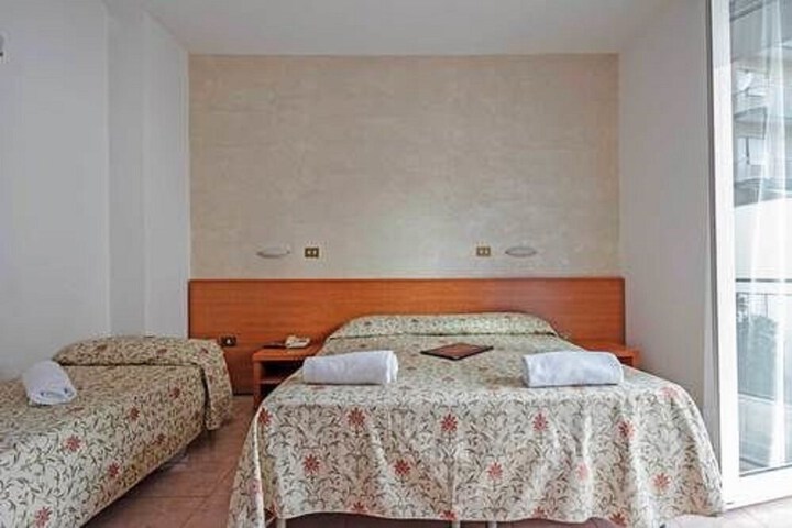 Room 16 of 61