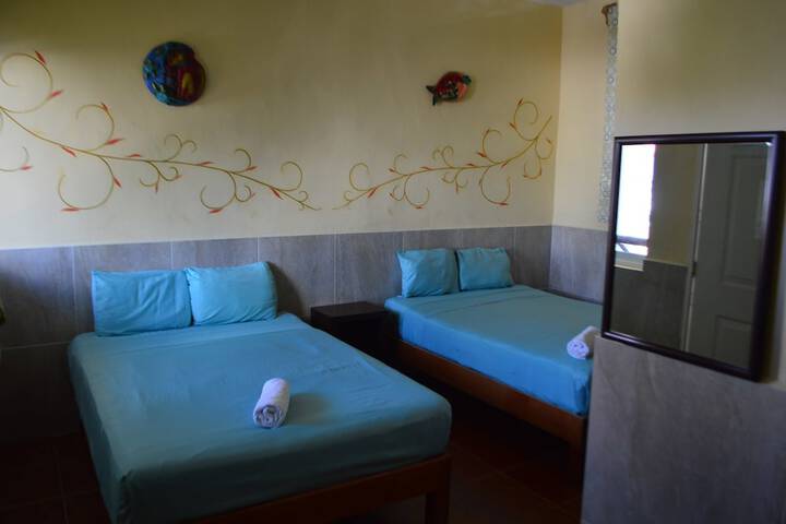Room 12 of 50