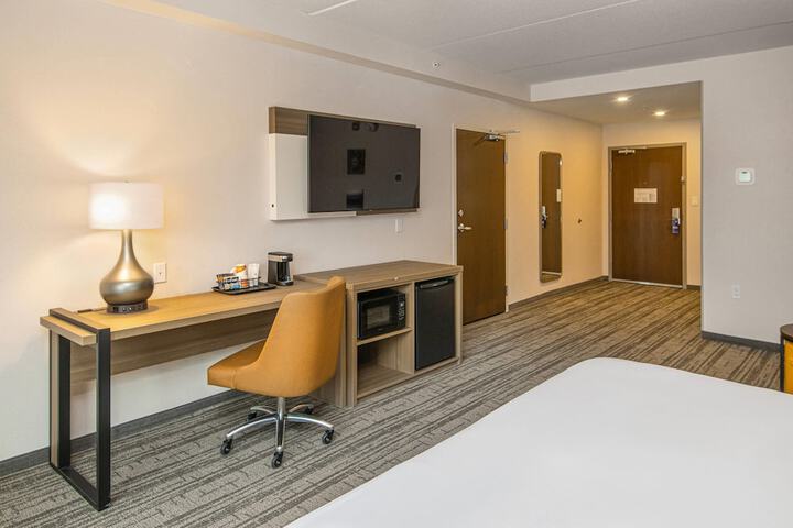 Room 17 of 29