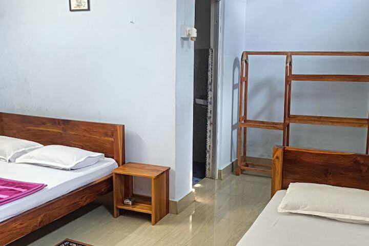 Room 7 of 36