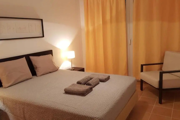 Room 4 of 22