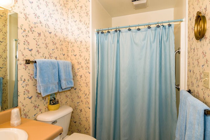 Clean Restrooms