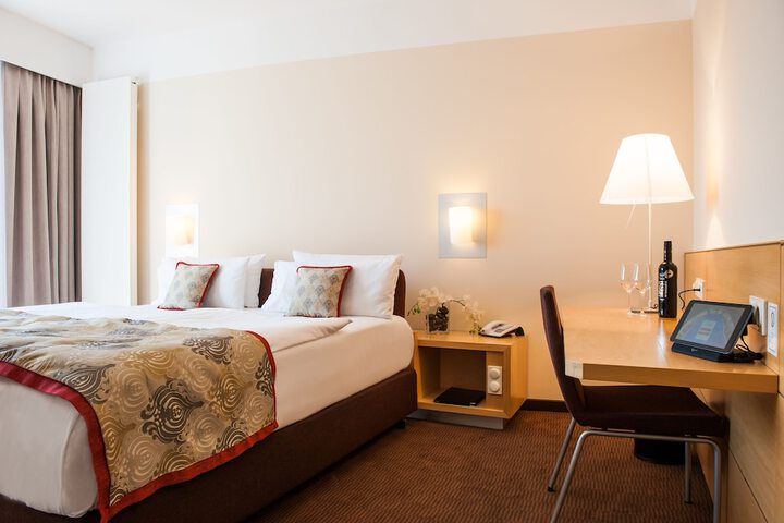 Room 20 of 101