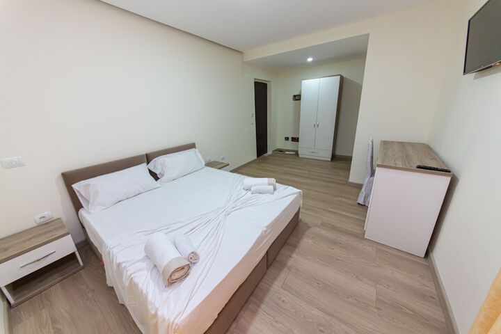 Room 8 of 46