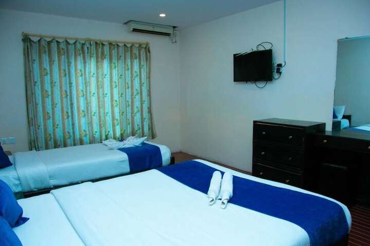 Room 2 of 12