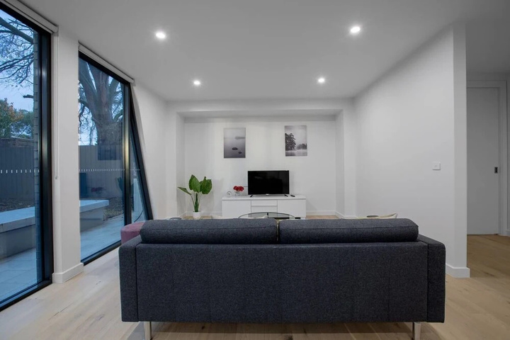 Room 2 of 15