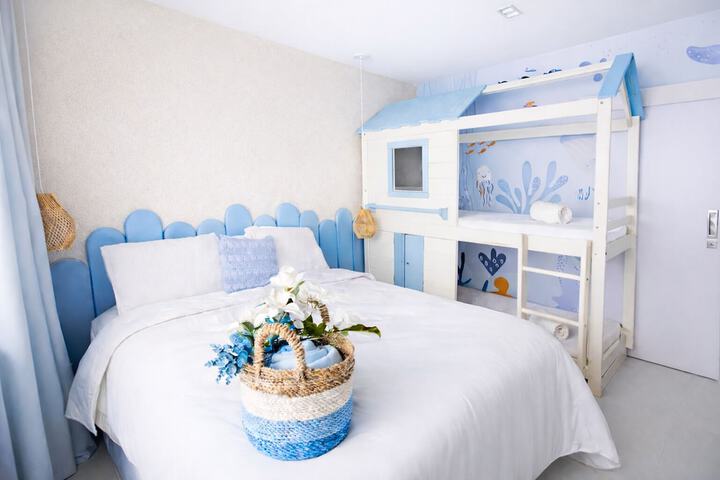 Room 43 of 144