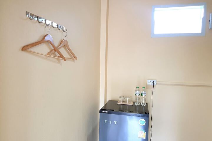 Room 16 of 48