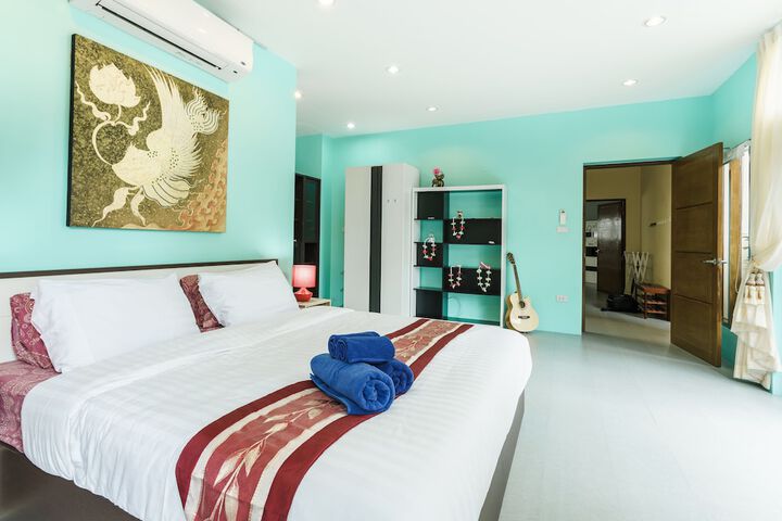 Room 3 of 54