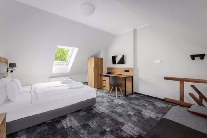 Room 7 of 58