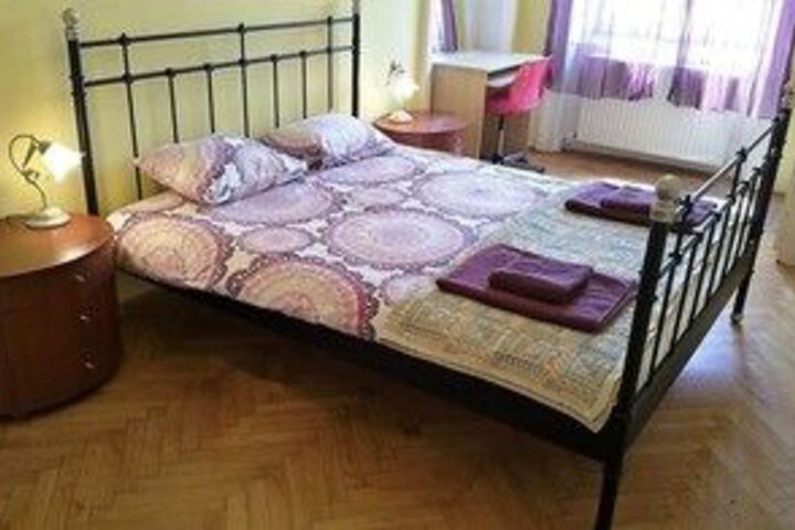 Room 13 of 39