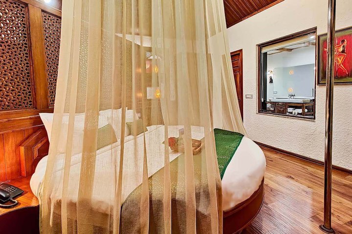 Room 17 of 150