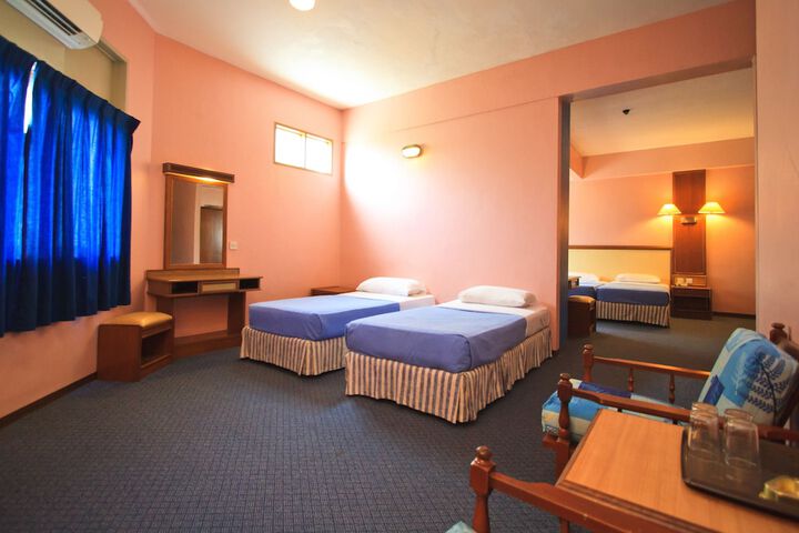 Room 17 of 60