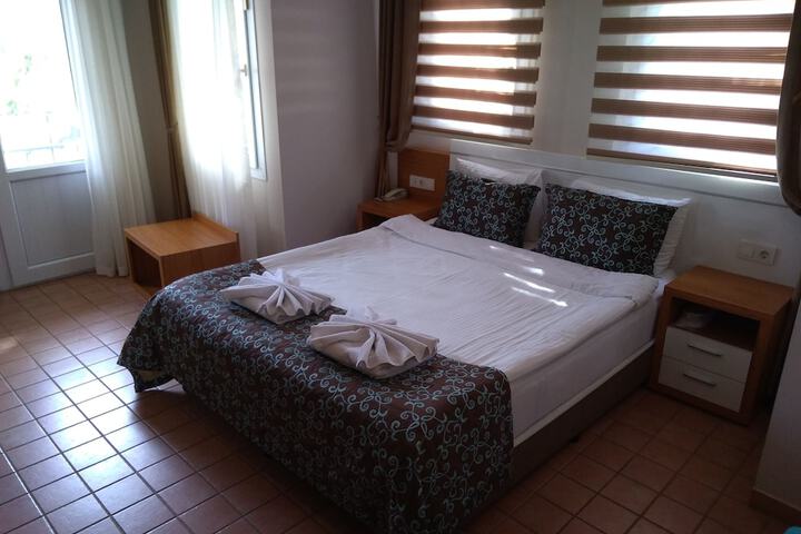 Room 27 of 123