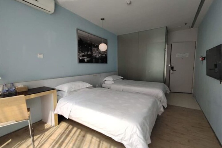 Room 17 of 56