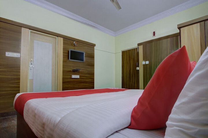 Room 14 of 28