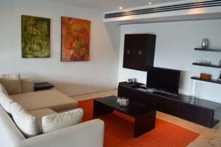 Room 90 of 108