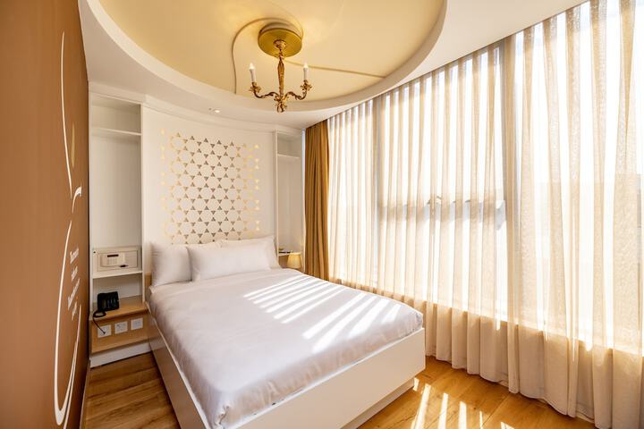 Room 22 of 171