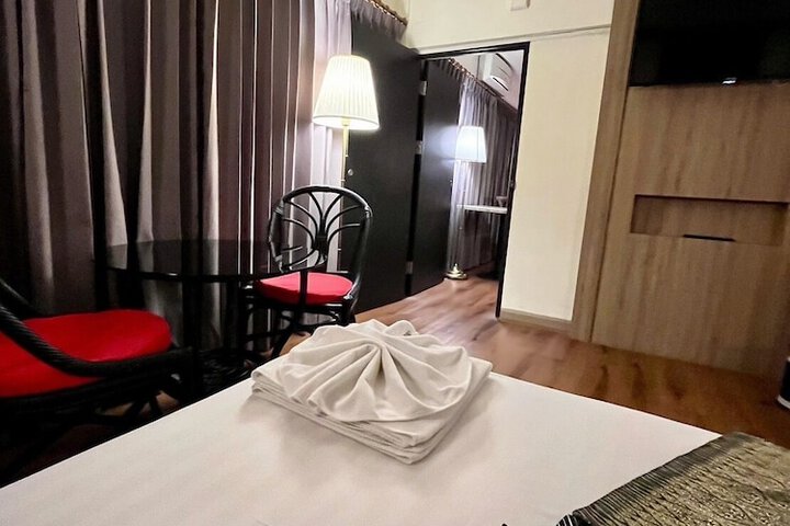Room 45 of 143