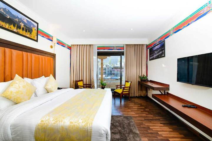 Room 3 of 15