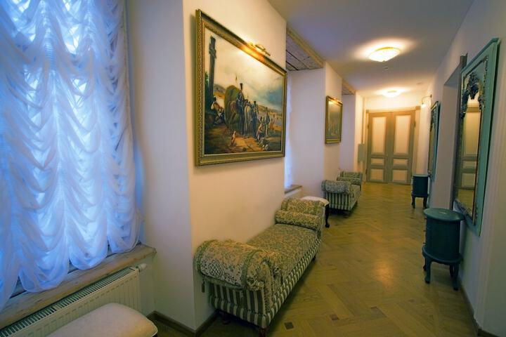Ballroom/Hall 80 of 115