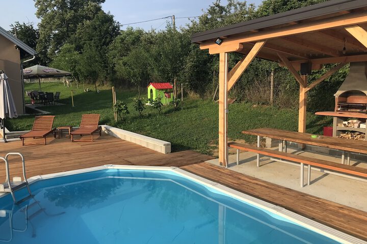 Pool 3 of 13