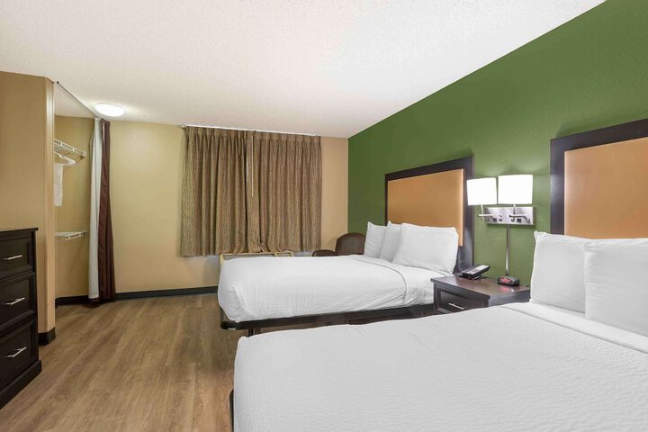 Studio 2 Double Beds (3 of 5)