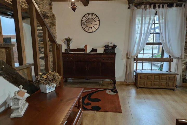 Room 13 of 17