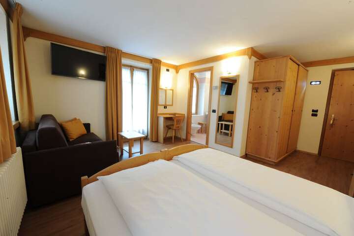 Room 14 of 44