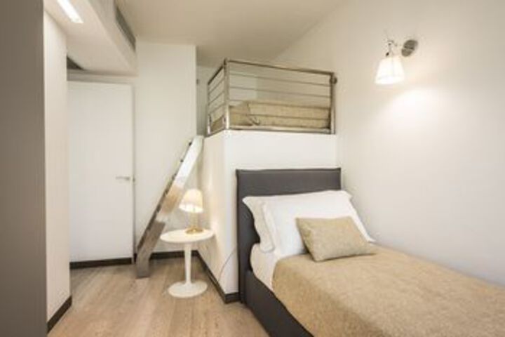 Room 13 of 47