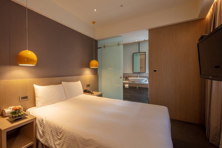 Room 14 of 72