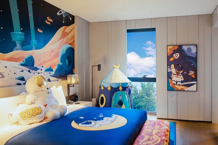 Room 45 of 114