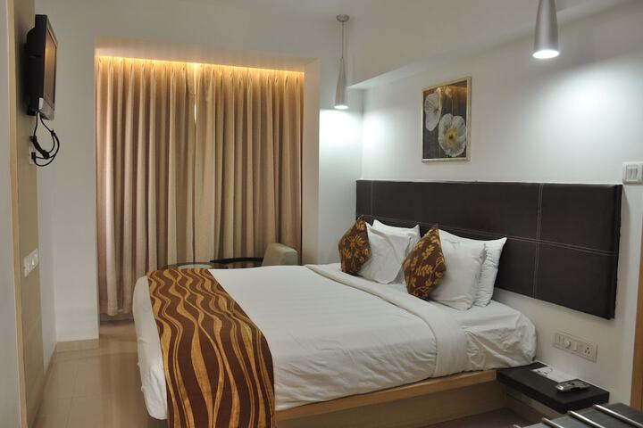 Room 14 of 71