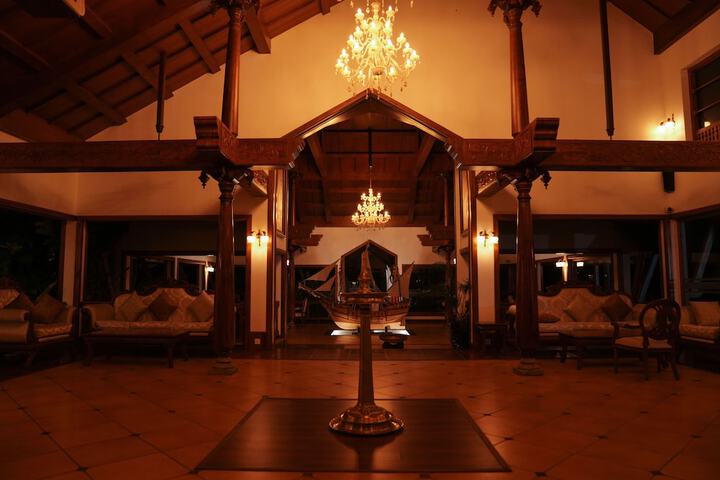 Hotel Interior 7 of 149