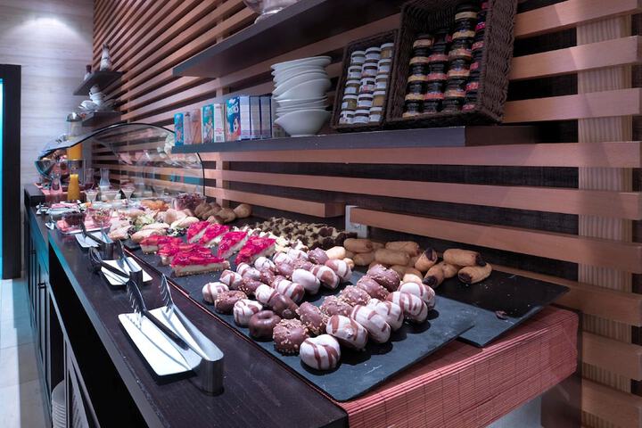Breakfast/Coffee Service 15 of 30