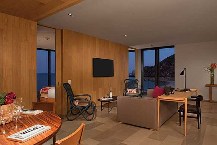 Room 5 of 75