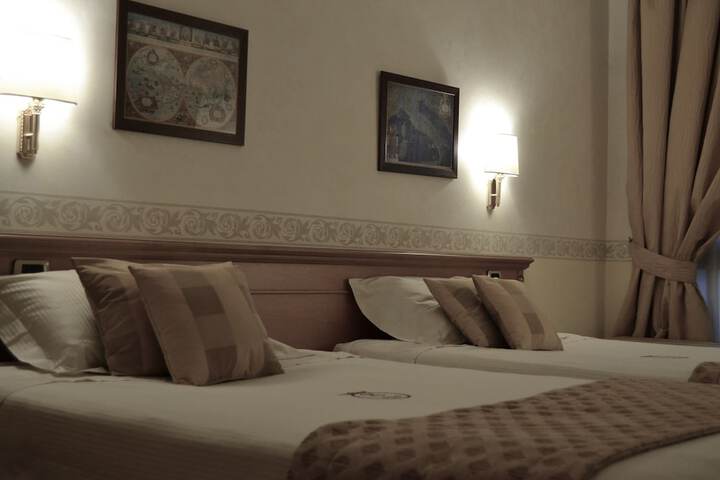 Room 22 of 46