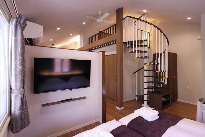 Room 21 of 84