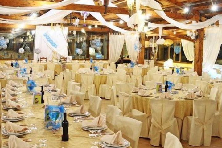 Ballroom/Hall 16 of 42