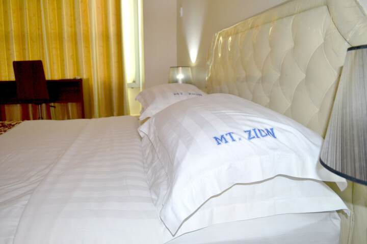 Room 10 of 61