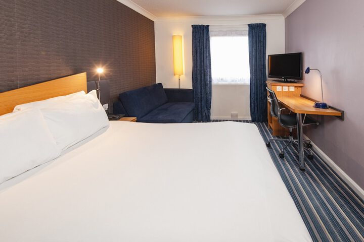 Room 15 of 51