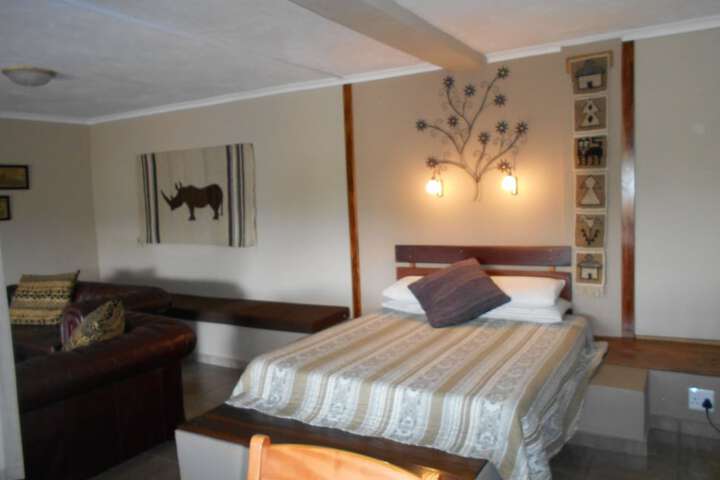 Room 5 of 76