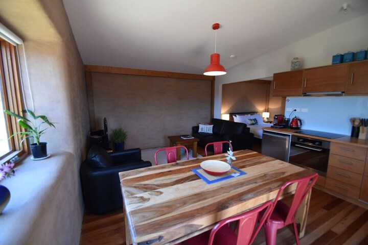 Room 3 of 12