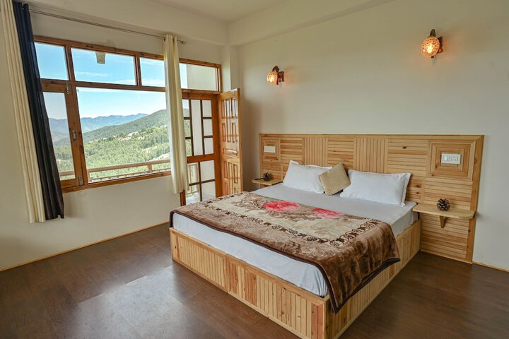 Room 2 of 21