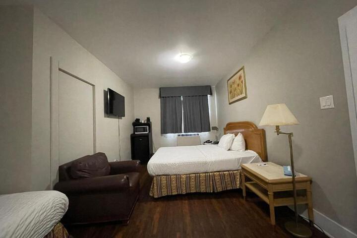 Comfort Double Room (2 of 2)