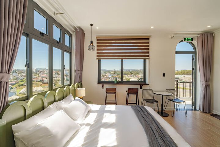 Room 46 of 71