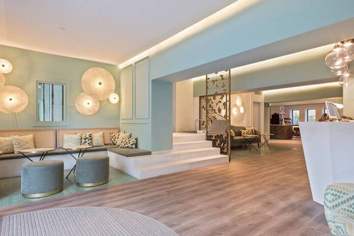Lobby Photos