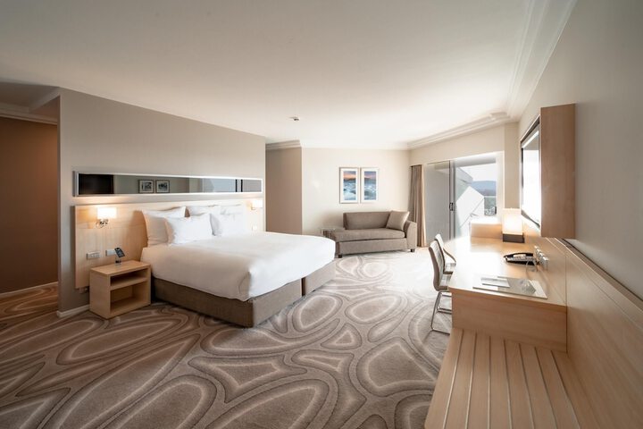 Room 14 of 105